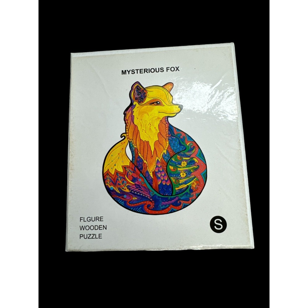 Wooden Jigsaw Puzzle Mysterious Fox Animal Shaped 102 Pieces Small Size